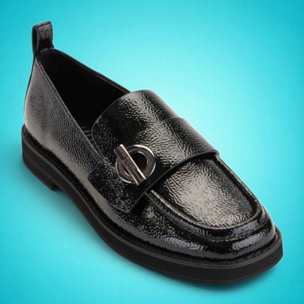 New Women's DKNY Black Krissa Casual Slip-on Loafers, size 5.5